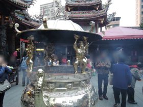 LungShan temple in Taipei