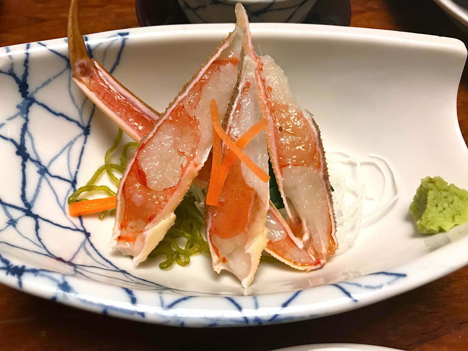 Sashimi of snow crab