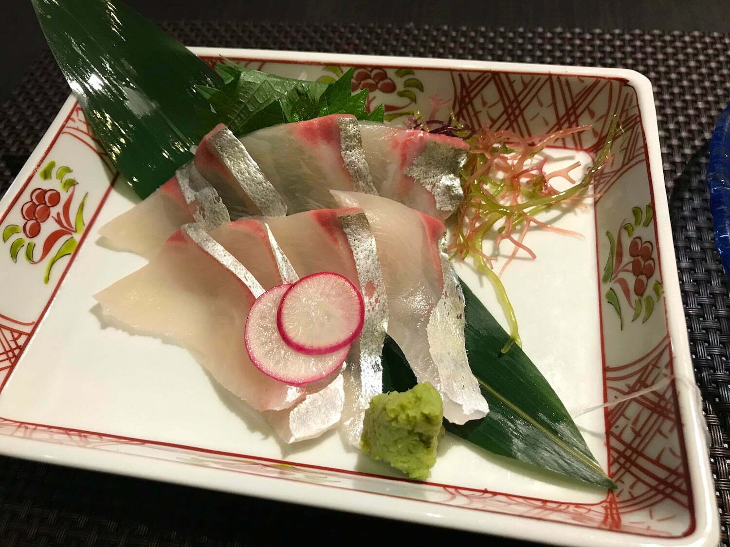 Shimaaji sashimi
