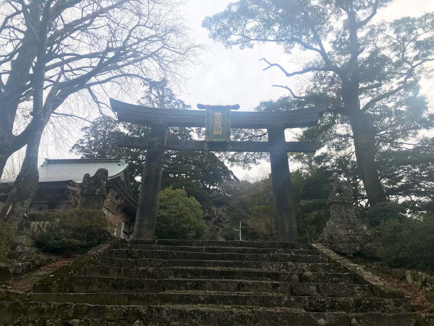 Kane no torii in Hikosan shrine palace