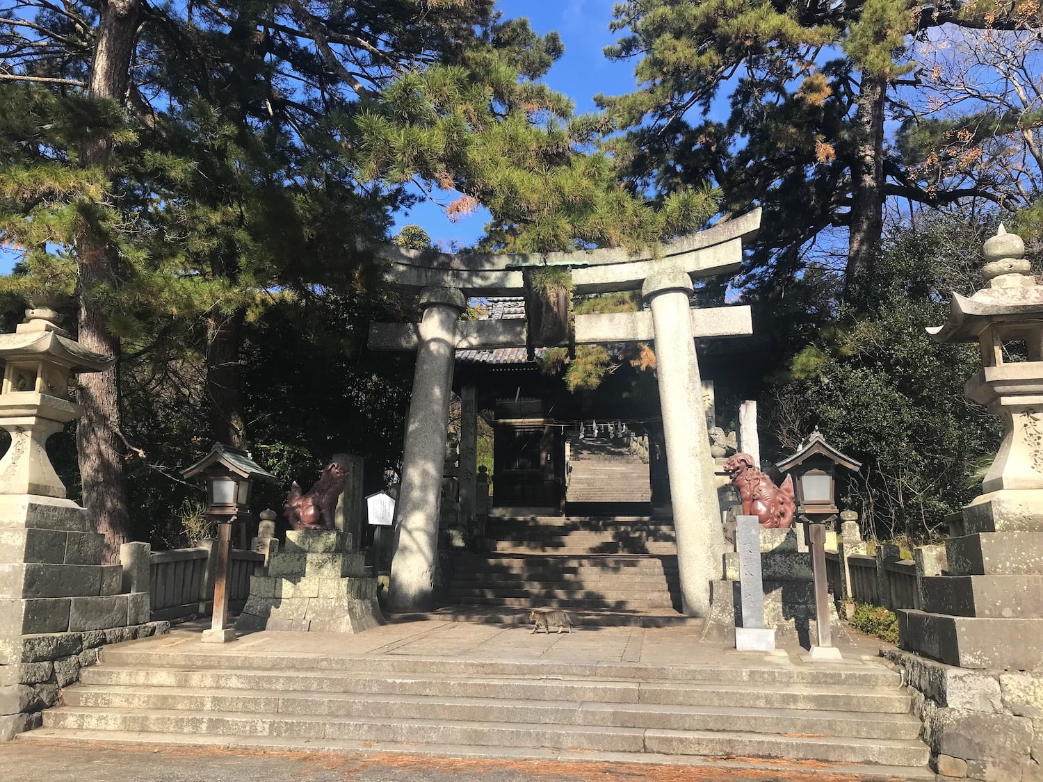 Big Torii Gate of Kotohiki Hachimanngu Shrine
