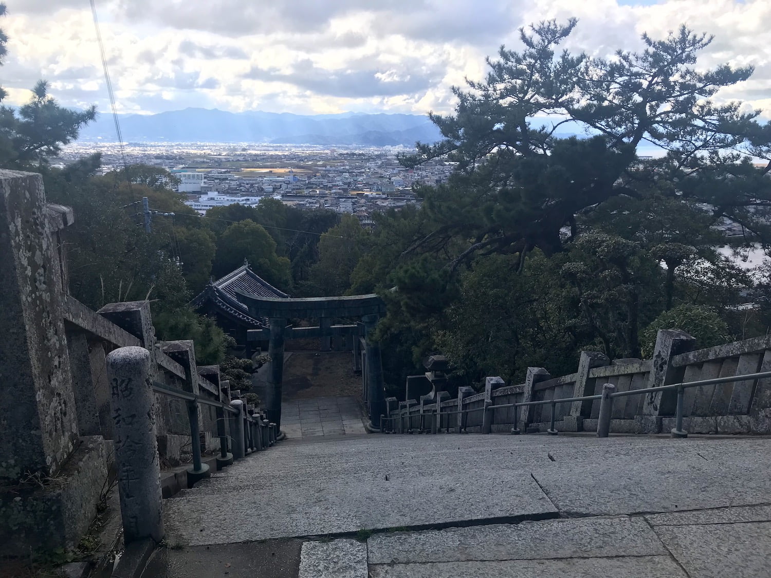 The stairs of Kotohiki Hachimangu Shrine